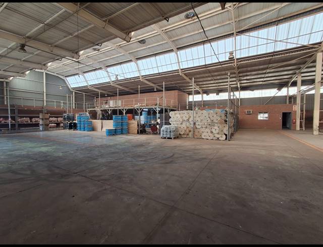 1,000M² WAREHOUSE TO LET IN HERIOTDALE